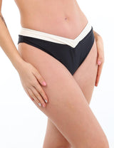 Bikini tanga en V beige