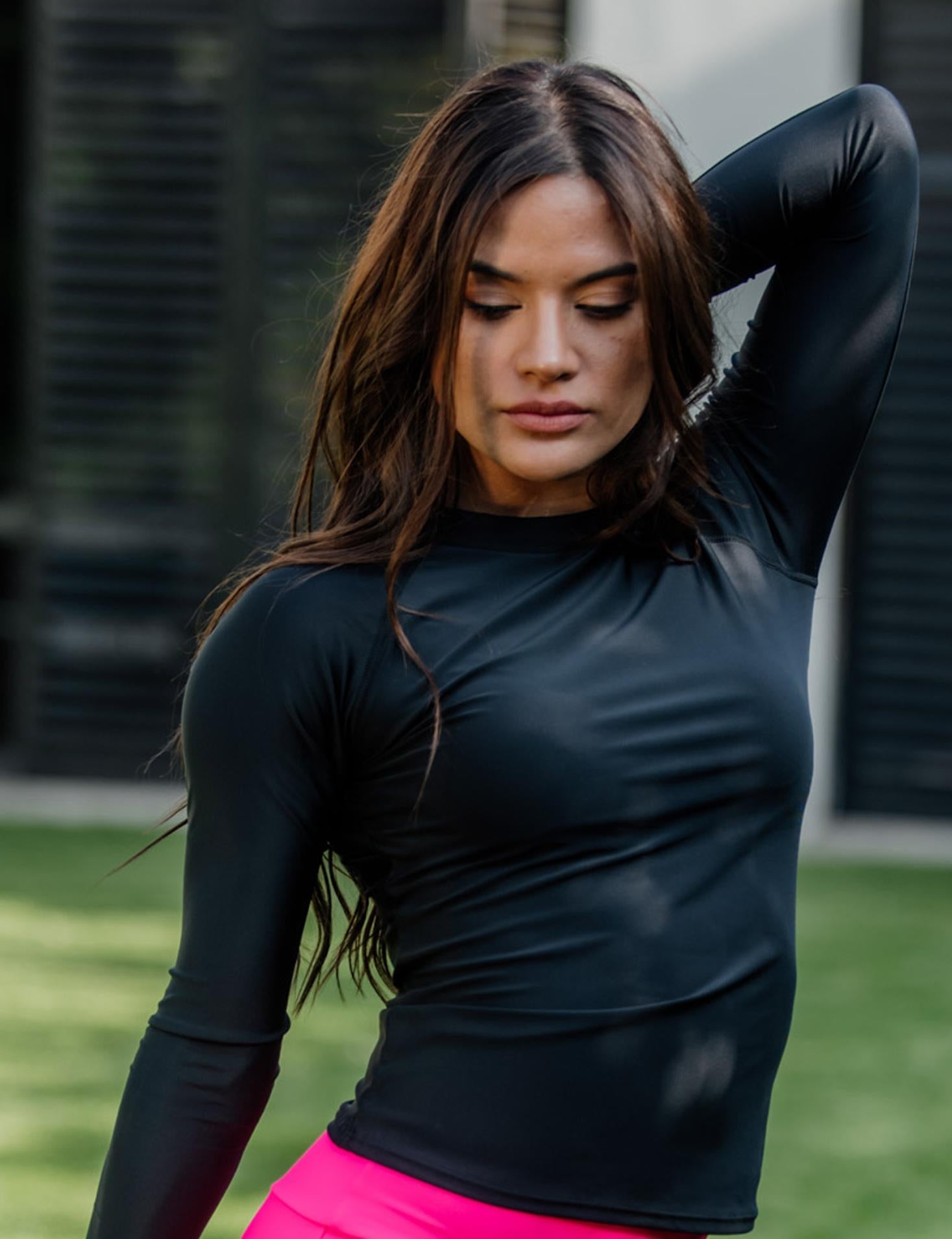 Polera mujer protección UV negro