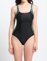 Traje De Baño Deportivo Material Resistente Diseño Costado verde