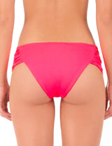 Bikini calzón clasico con laterales drapeados rojo