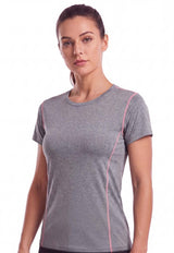 Polera deportiva básica ajustada gris