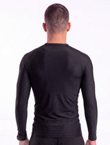 Polera hombre ajustada protección UV negro