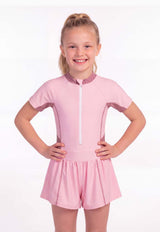 Traje de baño niña con falda protección UV rosado
