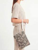 Cosmetiquero estampado zebra