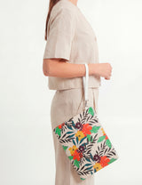 Cosmetiquero estampado hojas