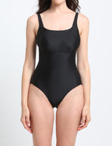 Traje De Baño Deportivo Material Resistente Diseño Costado Negro