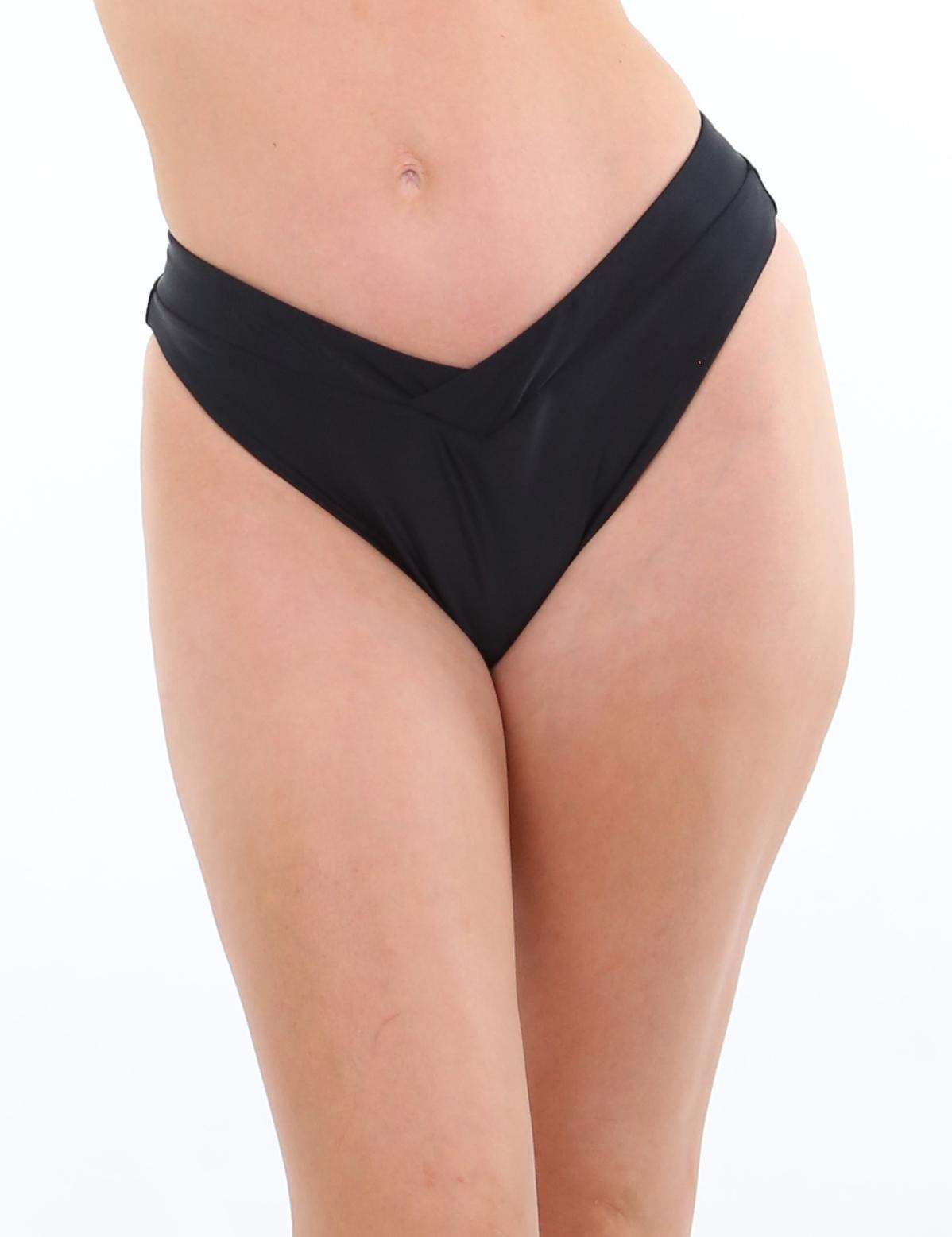Black V-shaped thong bikini